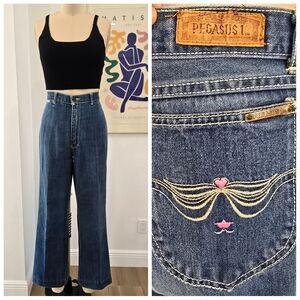 Vintage Blue Jeans With Embroidered Pockets